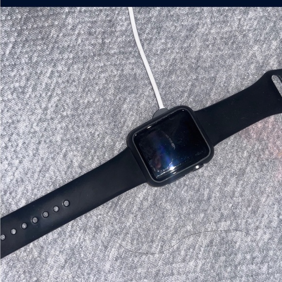 Apple Watch - Picture 2 of 2